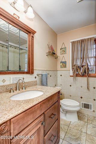 21 La Valley Drive, Manalapan, NJ 07726