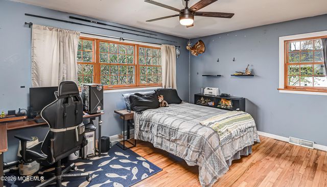 21 La Valley Drive, Manalapan, NJ 07726