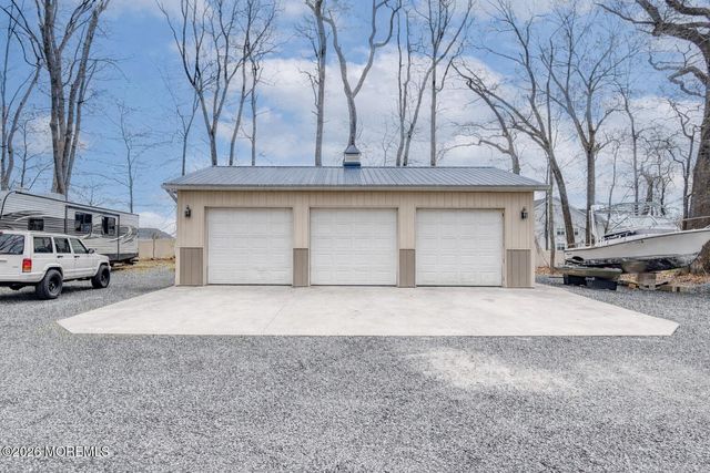 21 La Valley Drive, Manalapan, NJ 07726