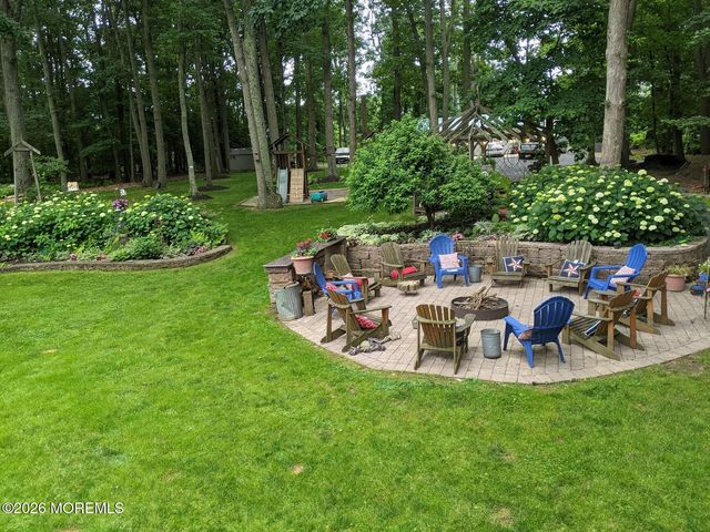 21 La Valley Drive, Manalapan, NJ 07726
