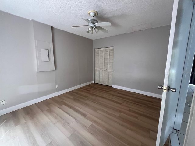 214 BLUEFIELD AVENUE, Deltona, FL 32738