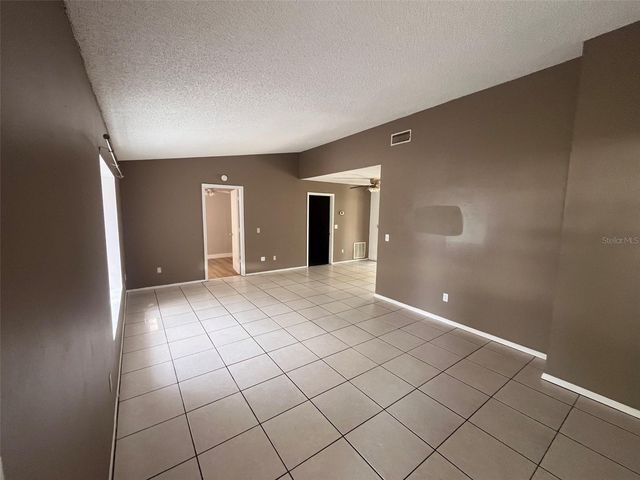 214 BLUEFIELD AVENUE, Deltona, FL 32738