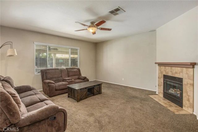 2944 Coffeeberry Way, San Jacinto, CA 92582