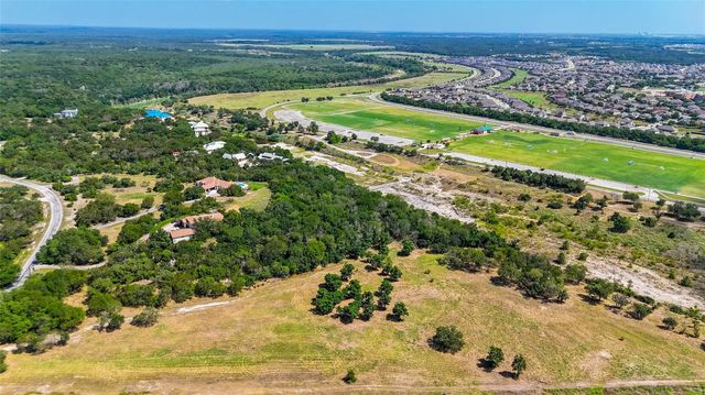 420 Blanco River Ranch RD, San Marcos, TX 78666
