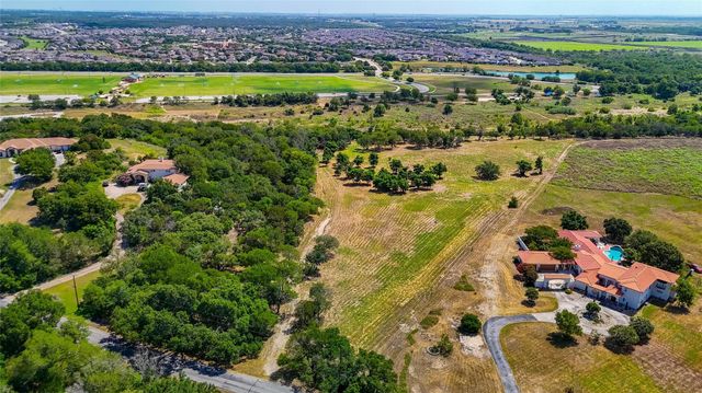420 Blanco River Ranch RD, San Marcos, TX 78666