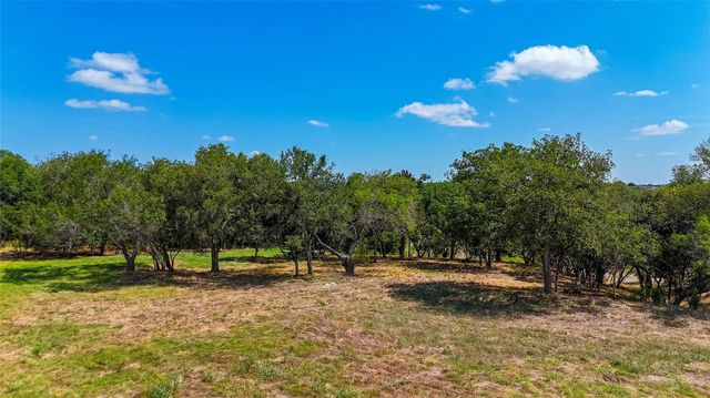 420 Blanco River Ranch RD, San Marcos, TX 78666