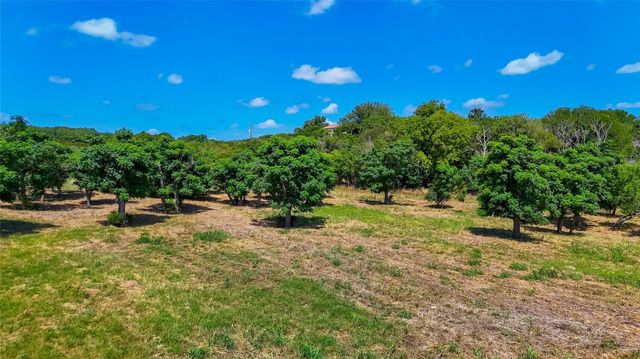 420 Blanco River Ranch RD, San Marcos, TX 78666