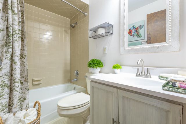 5070 Sandy Beach C, Crown Point, IN 46307