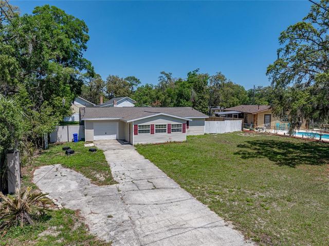 34477 POINSETTIA PLACE, Dade City, FL 33523