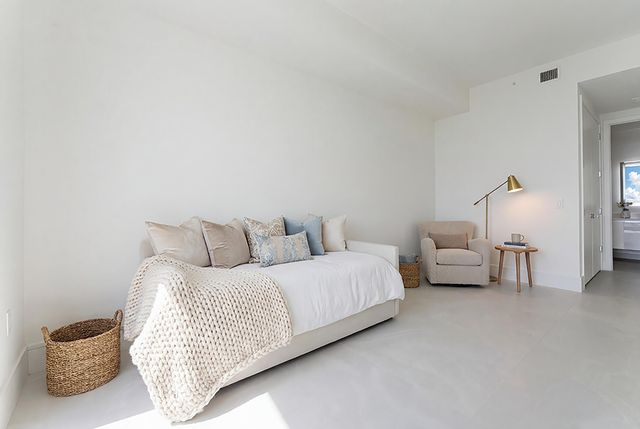 220 Lake Shore Drive 1011, Lake Park, FL 33403