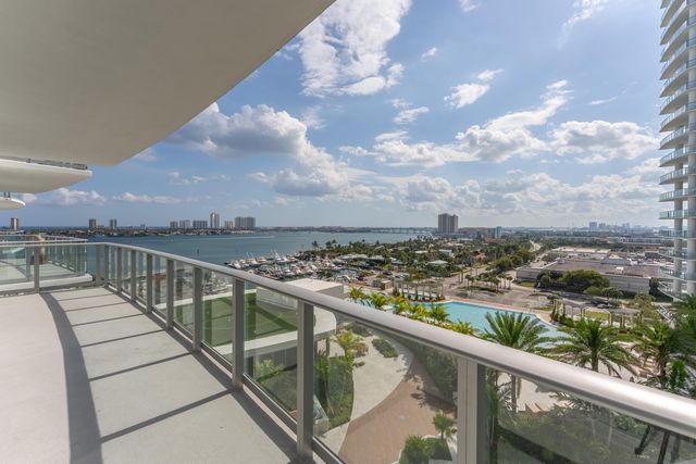 220 Lake Shore Drive 1011, Lake Park, FL 33403