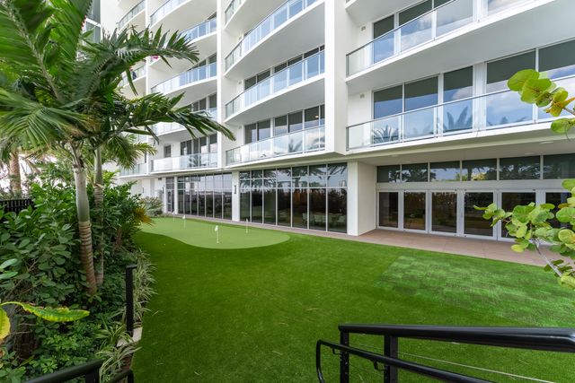 220 Lake Shore Drive 1011, Lake Park, FL 33403