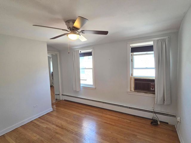 6159 N Meade Avenue, Chicago, IL 60646