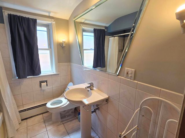 6159 N Meade Avenue, Chicago, IL 60646