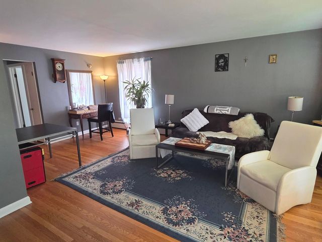 6159 N Meade Avenue, Chicago, IL 60646
