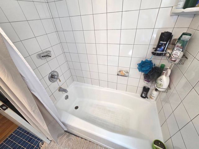 6159 N Meade Avenue, Chicago, IL 60646