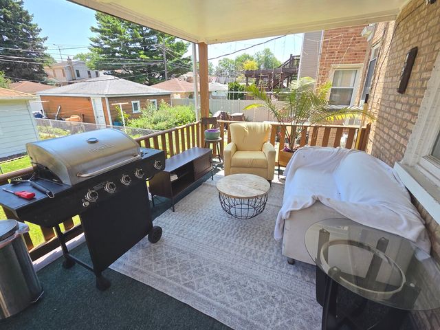 6159 N Meade Avenue, Chicago, IL 60646