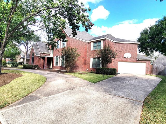 2214 Old South Drive, Richmond, TX 77406