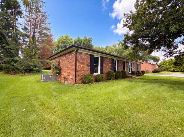 330 Harold Dr, Clarksville, TN 37040