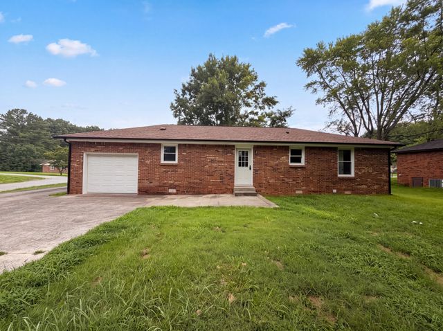 330 Harold Dr, Clarksville, TN 37040