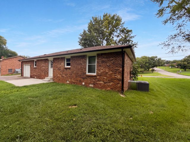 330 Harold Dr, Clarksville, TN 37040