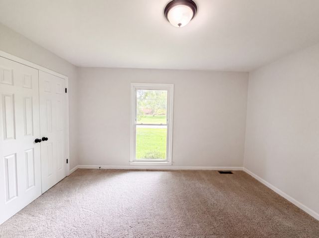 330 Harold Dr, Clarksville, TN 37040