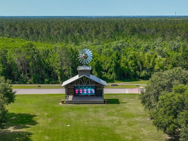77 Constellation Avenue, Freeport, FL 32439
