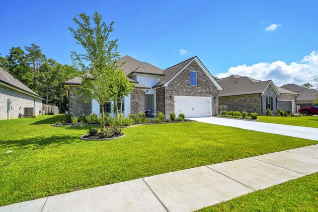 77 Constellation Avenue, Freeport, FL 32439