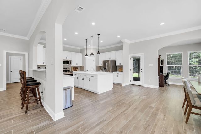 77 Constellation Avenue, Freeport, FL 32439