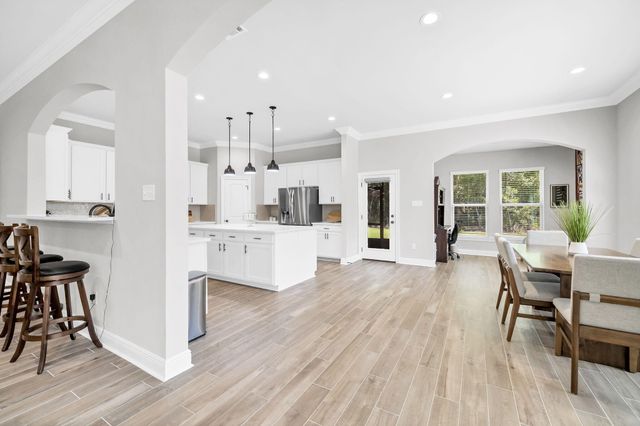 77 Constellation Avenue, Freeport, FL 32439
