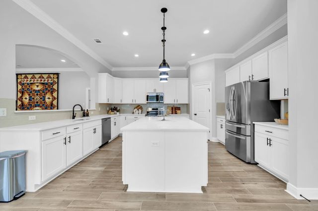 77 Constellation Avenue, Freeport, FL 32439