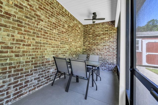 77 Constellation Avenue, Freeport, FL 32439