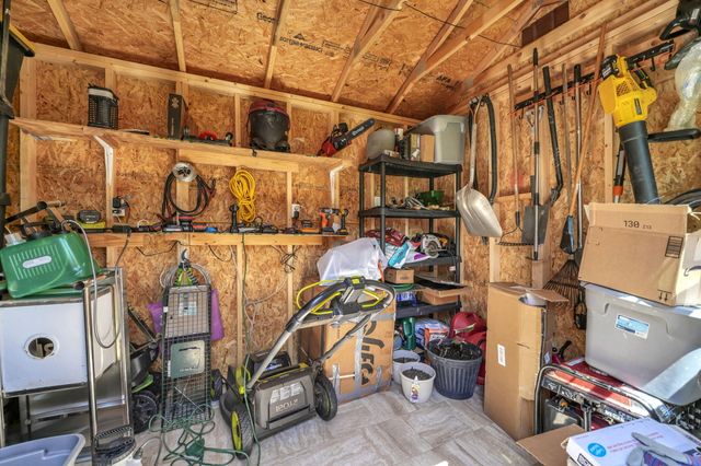 77 Constellation Avenue, Freeport, FL 32439