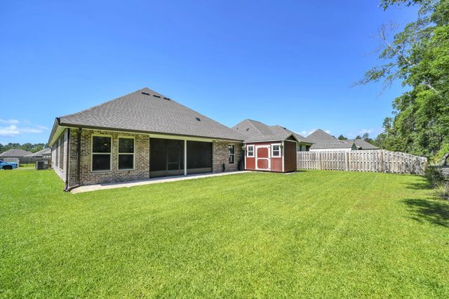 77 Constellation Avenue, Freeport, FL 32439