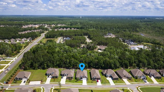 77 Constellation Avenue, Freeport, FL 32439