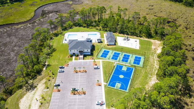77 Constellation Avenue, Freeport, FL 32439