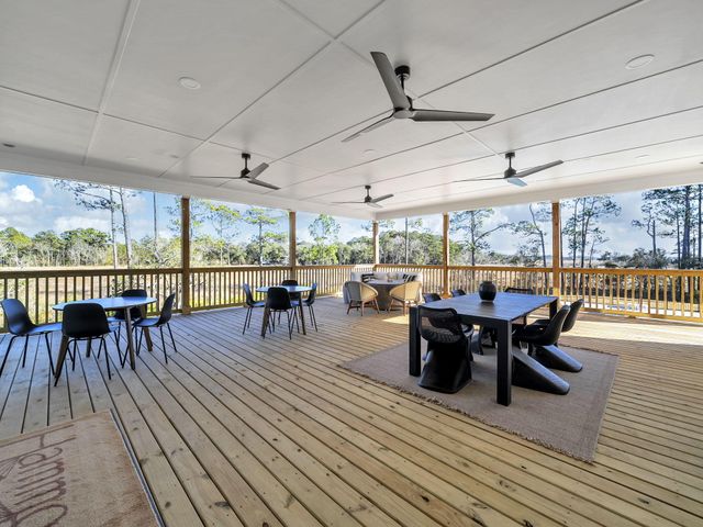 77 Constellation Avenue, Freeport, FL 32439