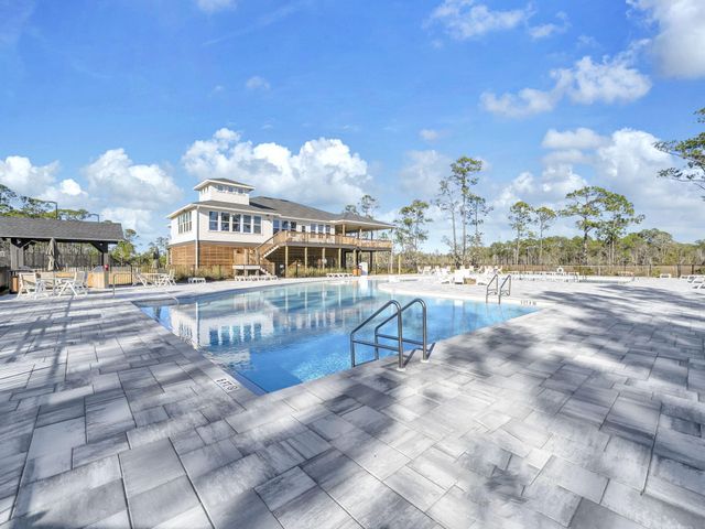 77 Constellation Avenue, Freeport, FL 32439