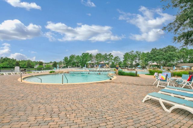 77 Constellation Avenue, Freeport, FL 32439