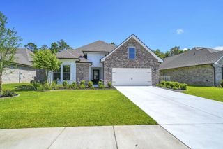 77 Constellation Avenue, Freeport, FL 32439