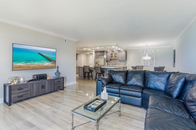 5440 N Ocean Drive 804, Singer Island, FL 33404