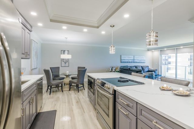 5440 N Ocean Drive 804, Singer Island, FL 33404