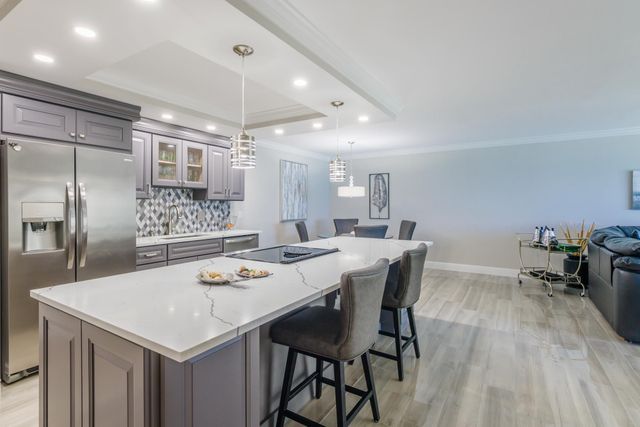 5440 N Ocean Drive 804, Singer Island, FL 33404