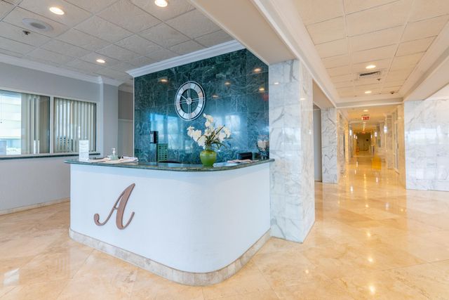 5440 N Ocean Drive 804, Singer Island, FL 33404
