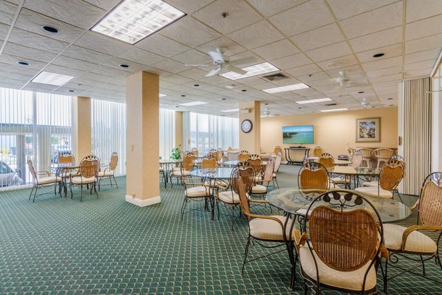 5440 N Ocean Drive 804, Singer Island, FL 33404