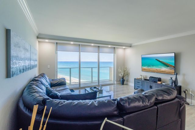 5440 N Ocean Drive 804, Singer Island, FL 33404