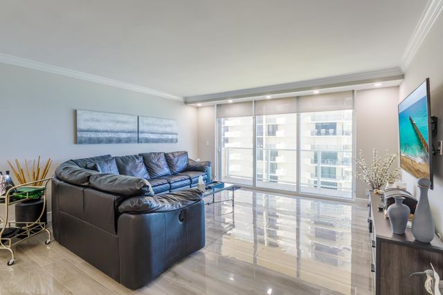 5440 N Ocean Drive 804, Singer Island, FL 33404