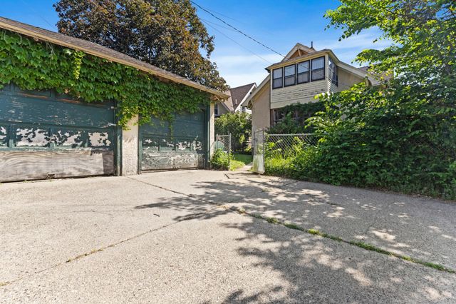 3644 16th Avenue S, Minneapolis, MN 55407