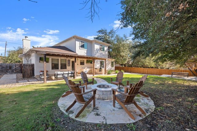 1030 Daviot DR, Spicewood, TX 78669