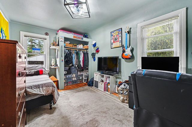 228 W Joliet Road, Valparaiso, IN 46385